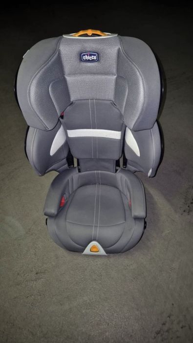 Fotelik samochodowy Chicco Oasis 2-3 (15-36kg)