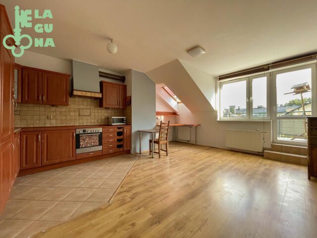 Gdynia Dąbrowa 43m2 dwa pokoje duży balkon