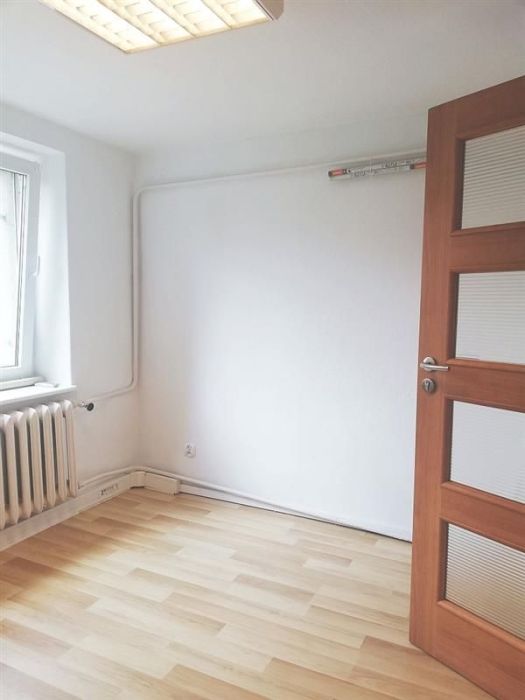 lokal wyłącznie na biuro parter 30M2, super punkt!