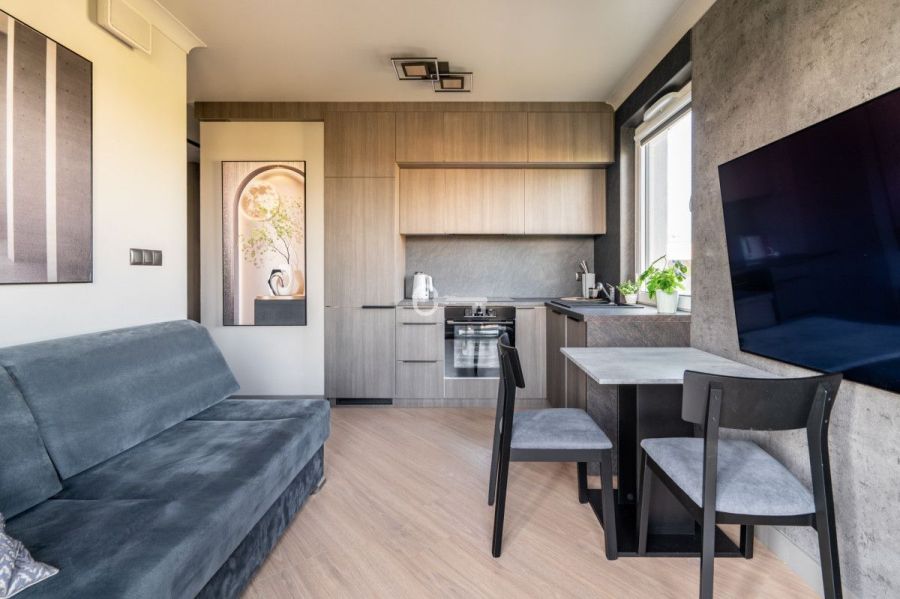 Apartament z klimatyzacją i widokiem na rzekę