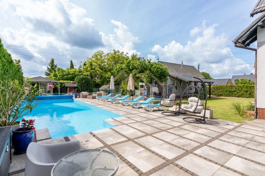 Dochodowy, pięknie utrzymany pensjonat z basenem: zdjecie 99173251