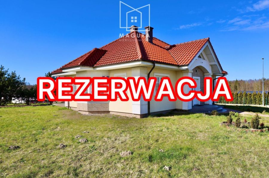 Piękny dom wolnostojący z dużą działką w Gościcinie
