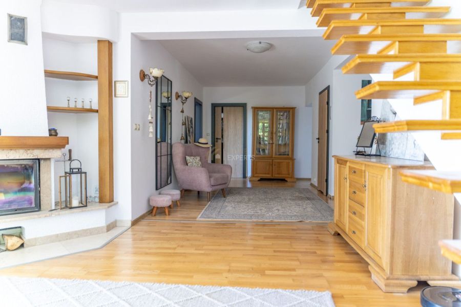 Wolnostojący dom z ogrodem | 7 pokoi | 773 m&sup2;: zdjecie 99573020