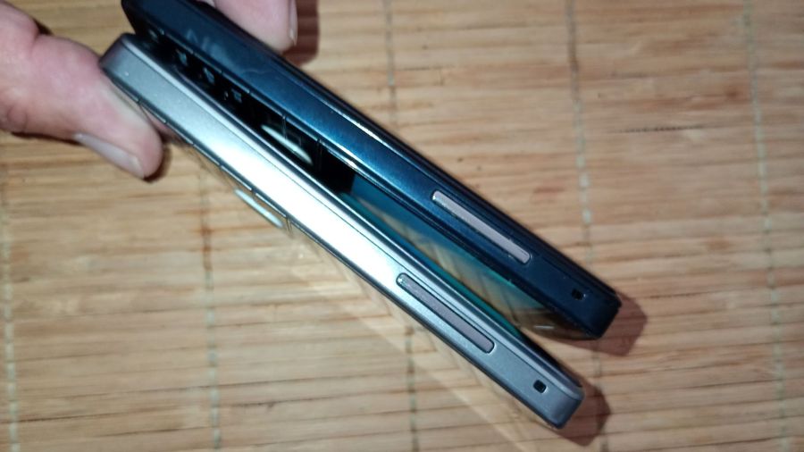 Samsungi gt-s5611 super stan cena za dwa: zdjecie 98983540