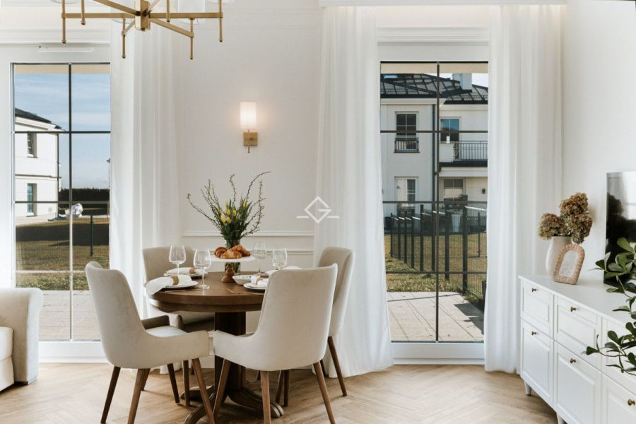 4 pokojowy apartament z widokiem na morze: zdjecie 98990357