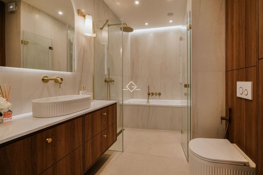 4 pokojowy apartament z widokiem na morze: zdjecie 98990359
