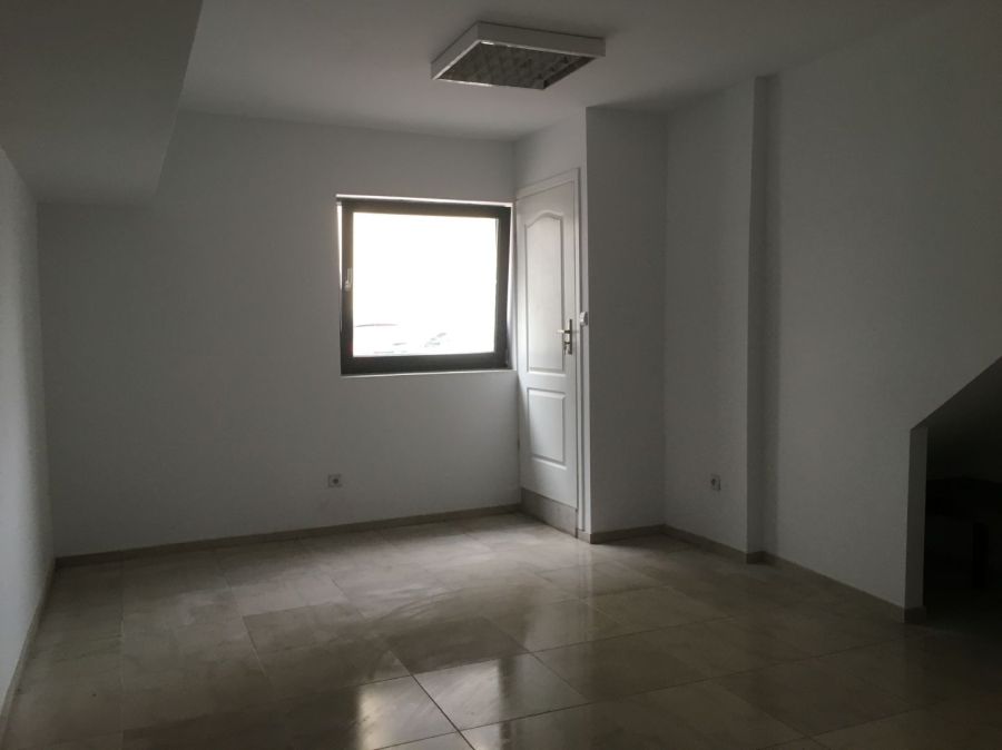 Wynajmę lokal usługowy/użytkowy/Hala Gdynia Leszczynki 215m2: zdjecie 98992395
