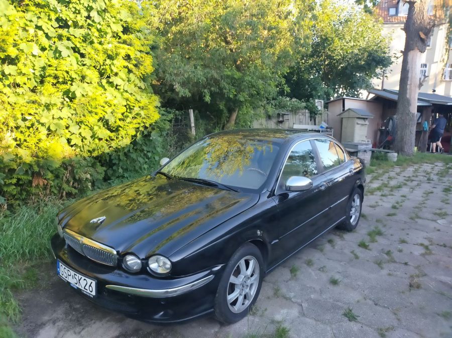 Jaguar X-Type
