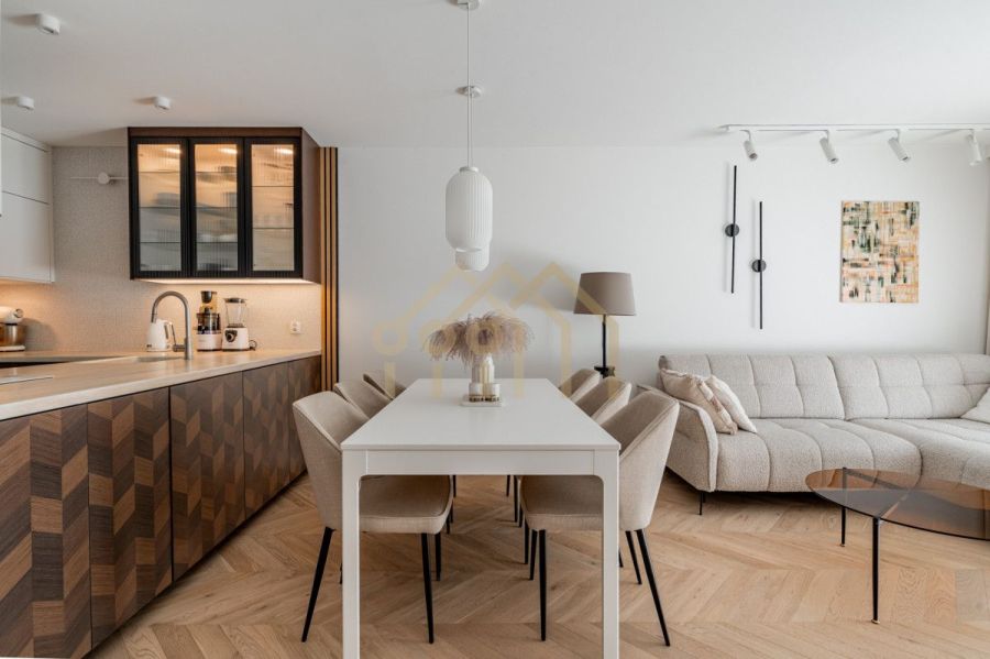 Przestrzeń i stylowe wnętrze + Taras 50m&sup2;