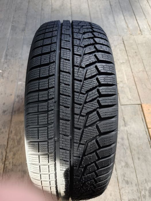 Opony zimowe 235/55 R19: zdjecie 99025779