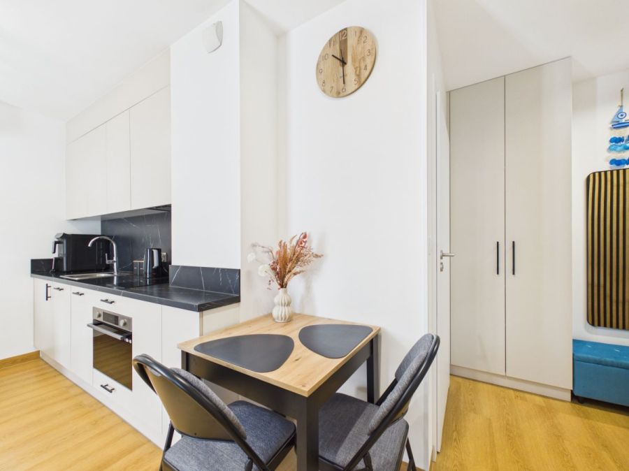 komfortowe mieszkanie nad morzem z basenem: zdjecie 99033497