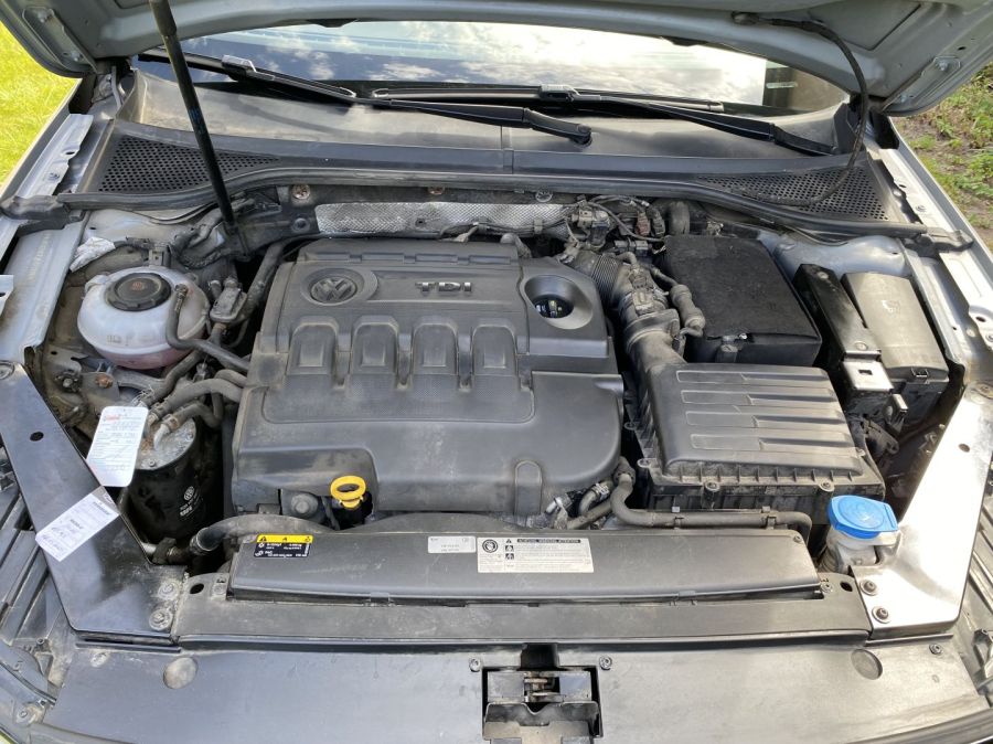 Volkswagen Passat sedan szary: zdjecie 99034652