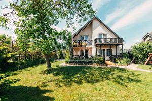 Krynica Morska, dom z pokojami na wynajem: zdjecie 66479812