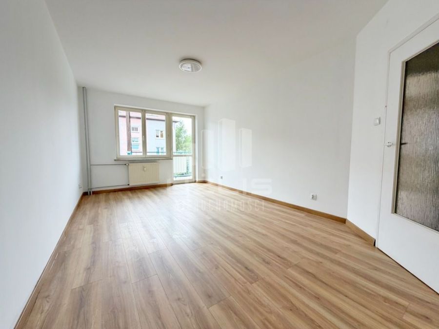 Mieszkanie 3 pokojowe na 1 piętrze: zdjecie 99334710