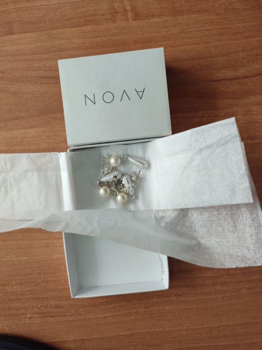 Avon komplet kolczyki i wisiorek: zdjecie 99043481