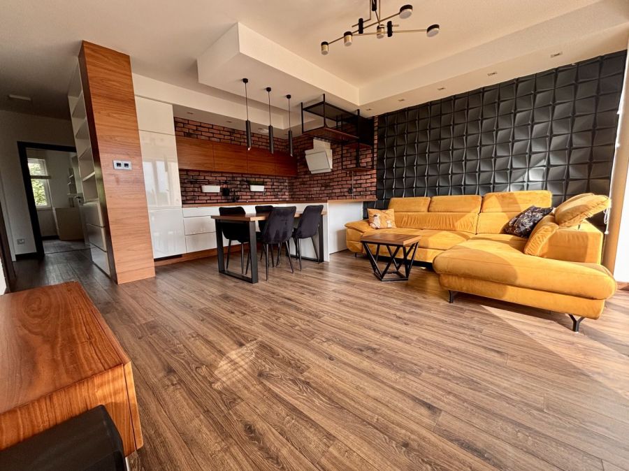 Apartament mieszkanie 4 pokoje Brzeźno plaża 600m
