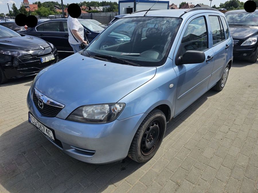 Mazda 2