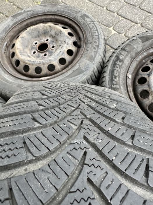 Felgi stalowe R15 5x100 z oponami zimowymi Hankook 185/65 - Toyota: zdjecie 99082139