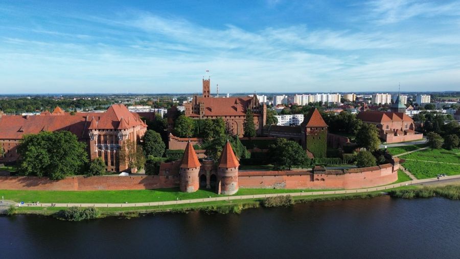Ujęcia z lotu ptaka  drona - fotografia i filmy: zdjecie 99089412