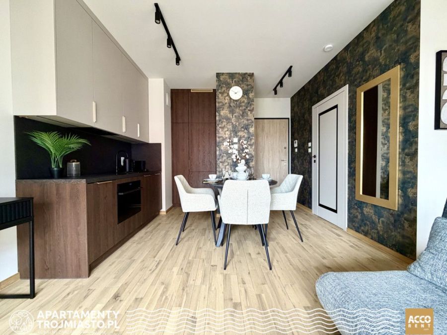 Letnica - NOWE studio | Hala garażowa