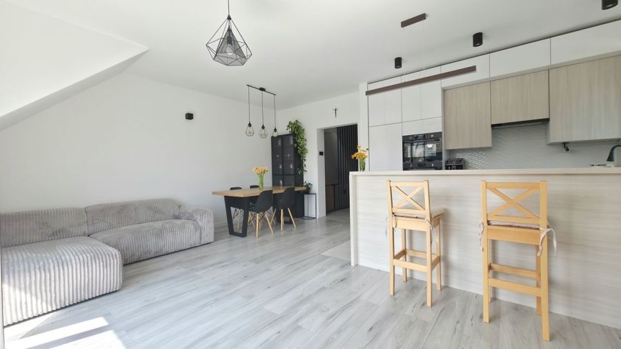 4 pokoje, 2 łazienki, 2 poziomy, garaż: zdjecie 99148834