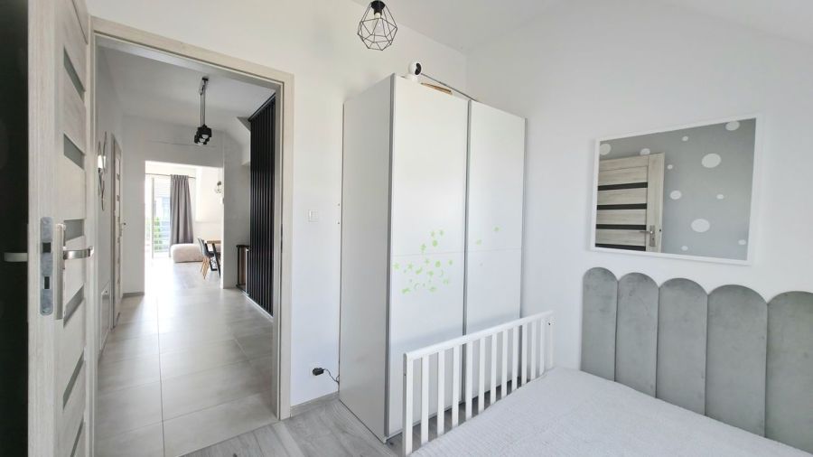 4 pokoje, 2 łazienki, 2 poziomy, garaż: zdjecie 99148847
