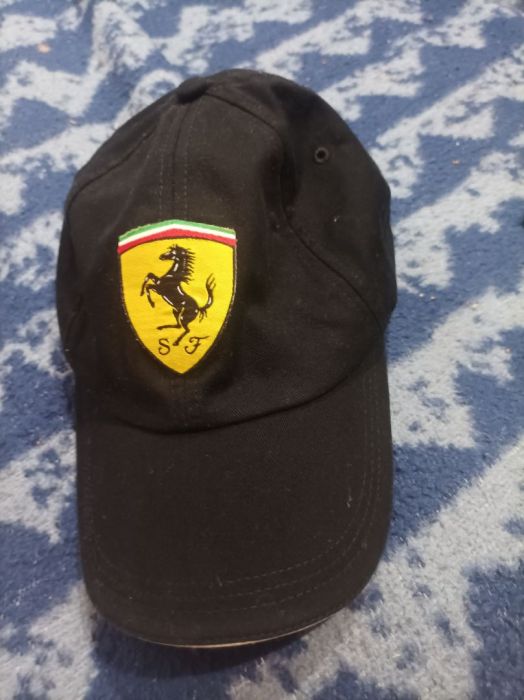 Czapka Ferrari i Raiders: zdjecie 99159438