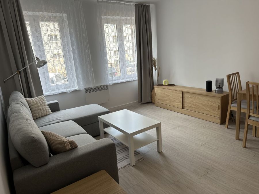 Wyremontowana kawalerka z osobną kuchnią | 32,85 m²