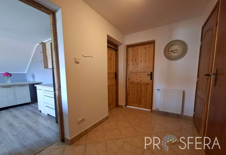 Dom z garażem wydzielone mieszkania gotowy do zamieszkania: zdjecie 99169499