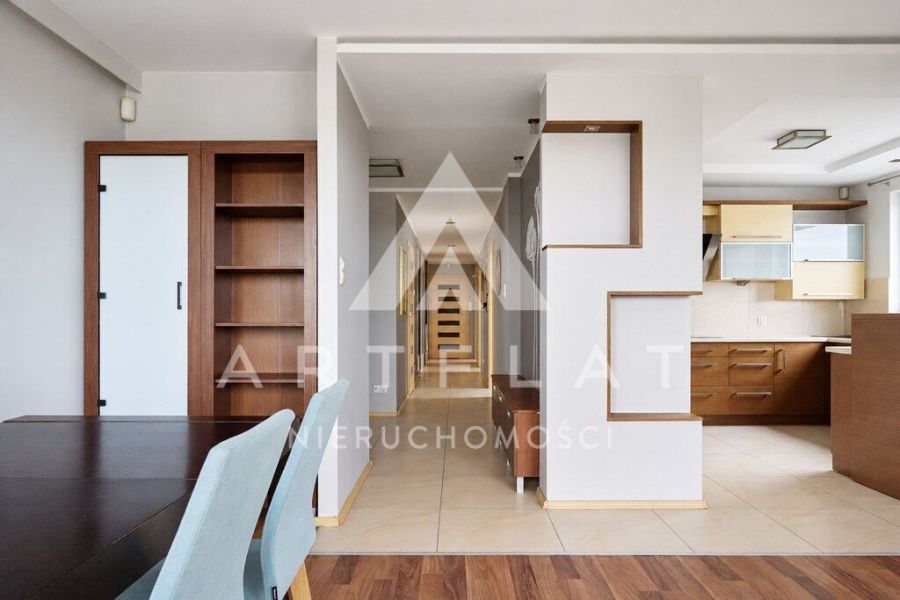 Apartament nad morzem - 4 pokoje, 2 miejsca w hali
