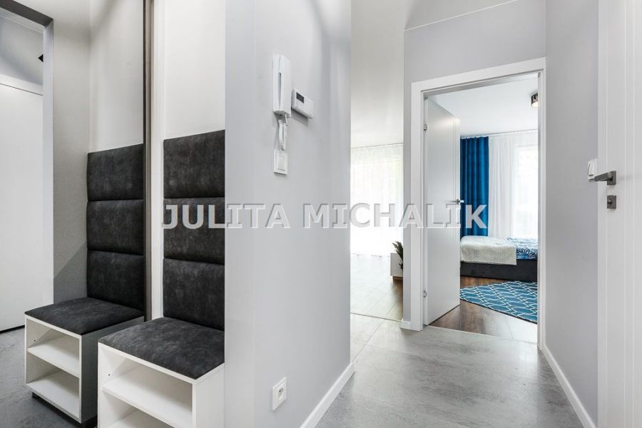 Nowoczesne mieszkanie w Redzie z ogródkiem: zdjecie 99244728