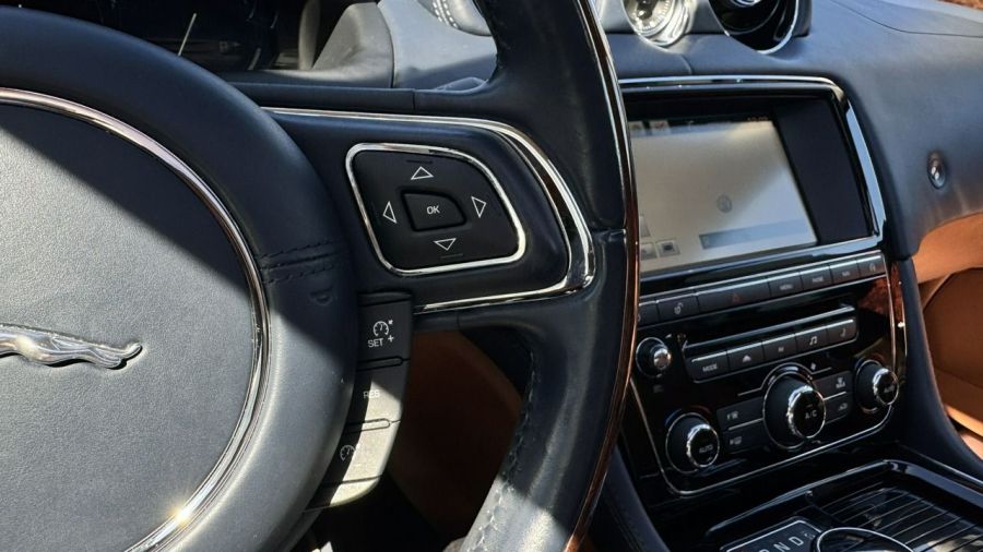 Jaguar XJ 3.0T 4x4 4xWentyle 4xMasaże Panorama Long Meridian Super Stan M pole: zdjecie 99524789