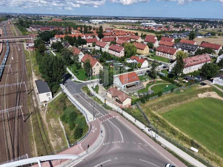 Budynek handlowo-usługowy koło dworca PKP Tczew: zdjecie 99249825