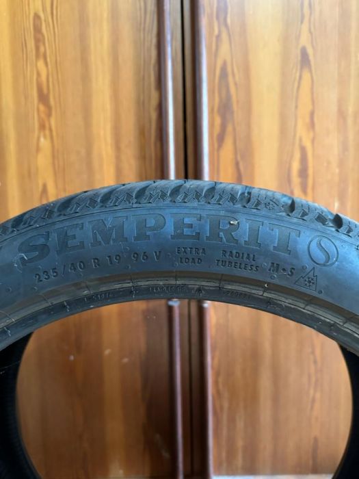 Opony zimowe rozmiar 235/40 R 19 V XL: zdjecie 99260640