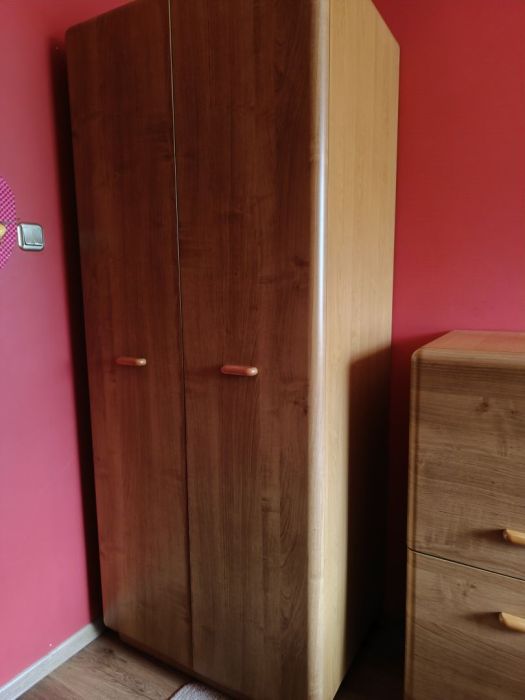 Szafa na ubrania do małego pokoju: zdjecie 99270536