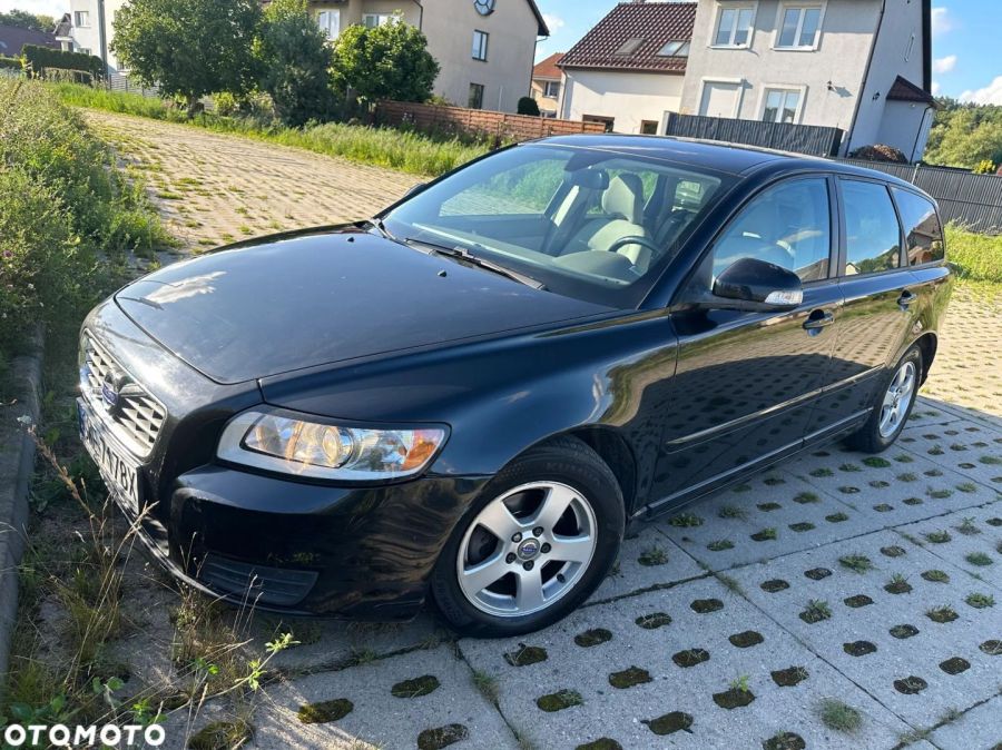 Volvo V50