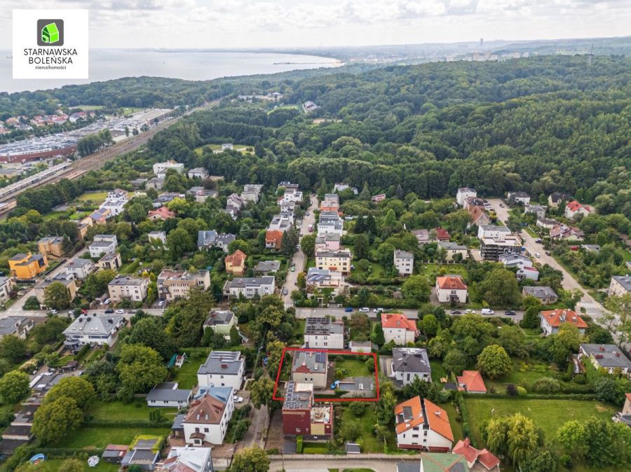 Orłowo, las, dom wolnostojący