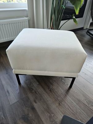 Pufa w kolorze ecru, welurowa. Siedzisko: zdjecie 66516166