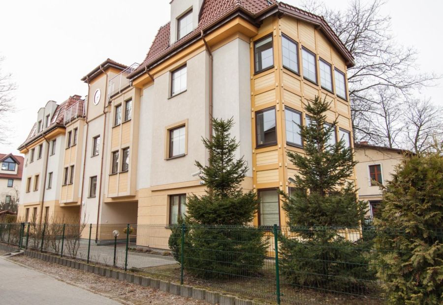 Atrakcyjne mieszkanie z dużym ogródkiem w Dolnym Sopocie.