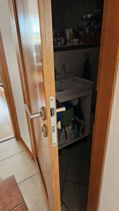 Drzwi drewniane 80cm lewe z futryna, bardzo ladne, w dobrym stanie: zdjecie 99308480