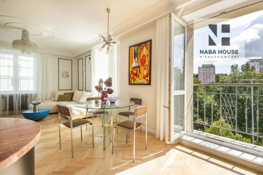 Elagancki Apartament w gdyńskiej kamienicy.