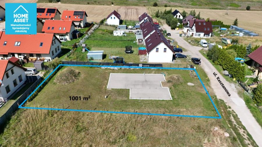 Działka 1001 m&sup2; z rozpoczętą budową domu 155 m2