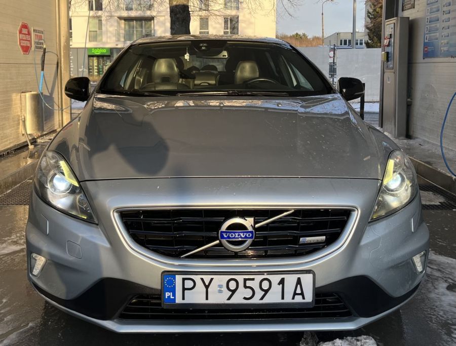Volvo V40