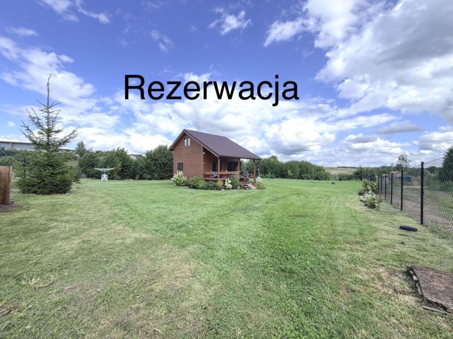 Działka budowlana z domkiem-Kamela.