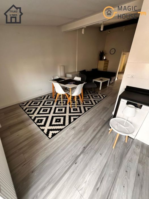 Klimatyczne 73 m&sup2; w centrum Gdyni | duży balkon
