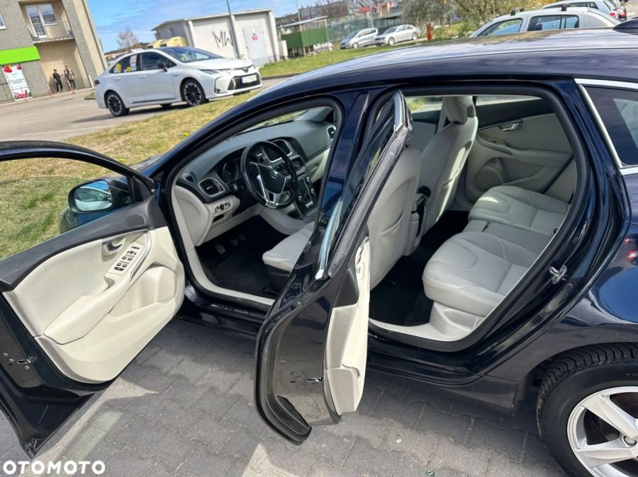 Volvo V40 D3 Momentum, kamera , klimatronic, wymieniony rozrząd: zdjecie 99332626