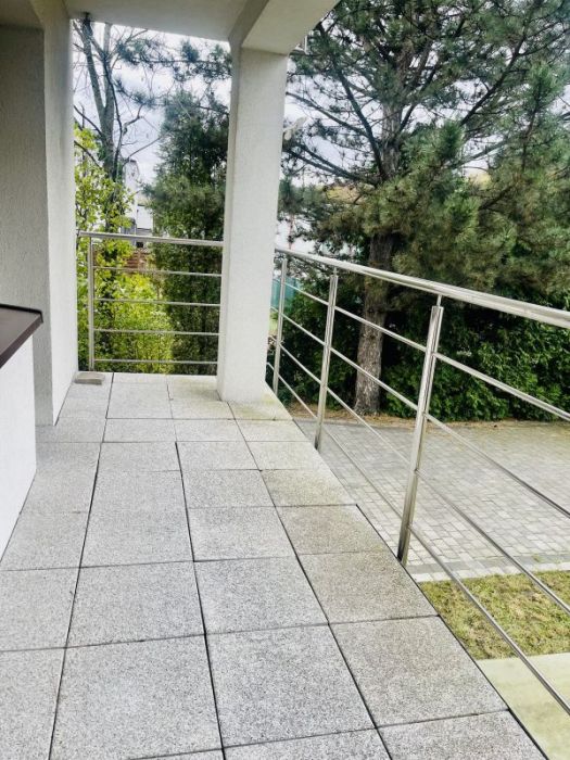 Dom z 3 mieszkaniami oraz 3 garażami, pow. 380 m2: zdjecie 99350650