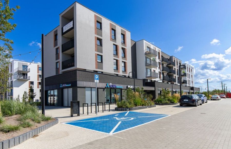 Lokal 42 m&sup2; z witryną | Ul. Borkowska | Parking