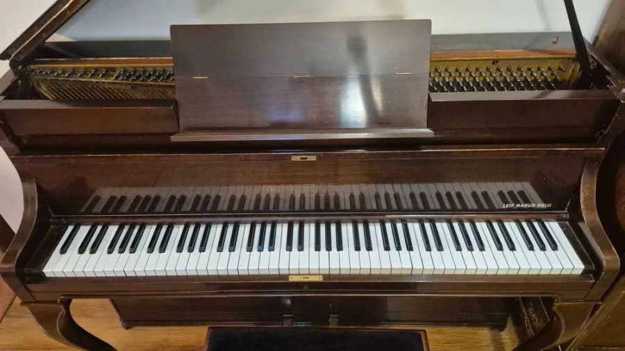 Pianino August Förster - używane, stan dobry: zdjecie 99365358