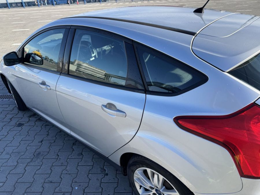 Ford Focus MK3: zdjecie 99377294